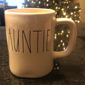 “Auntie” Rae Dunn Mug